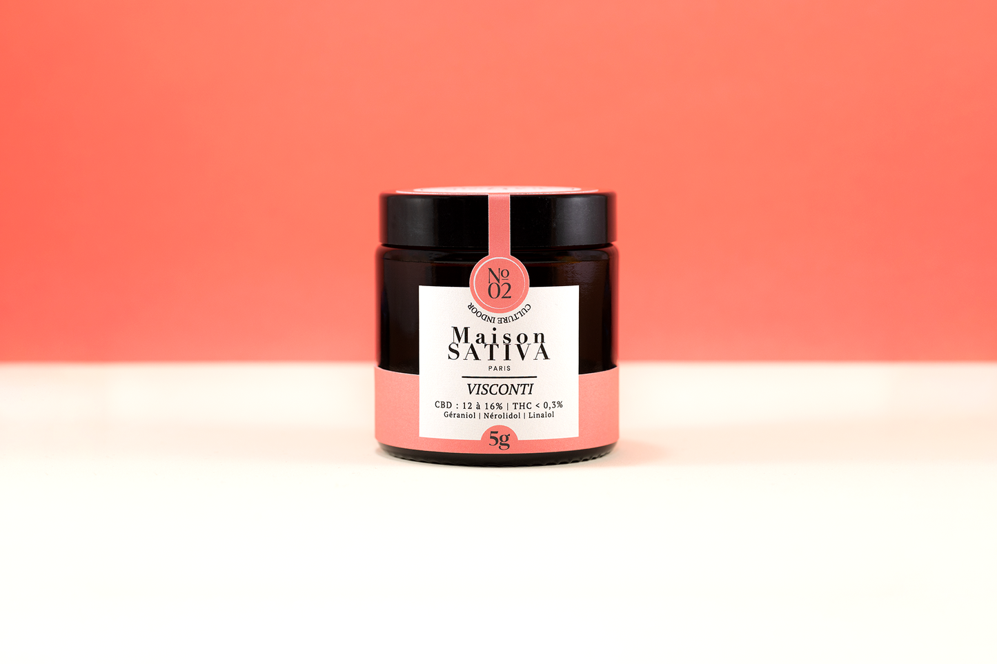 pot en verre ambré recyclé de fleurs de CBD visconti de chez MAISON SATIVA