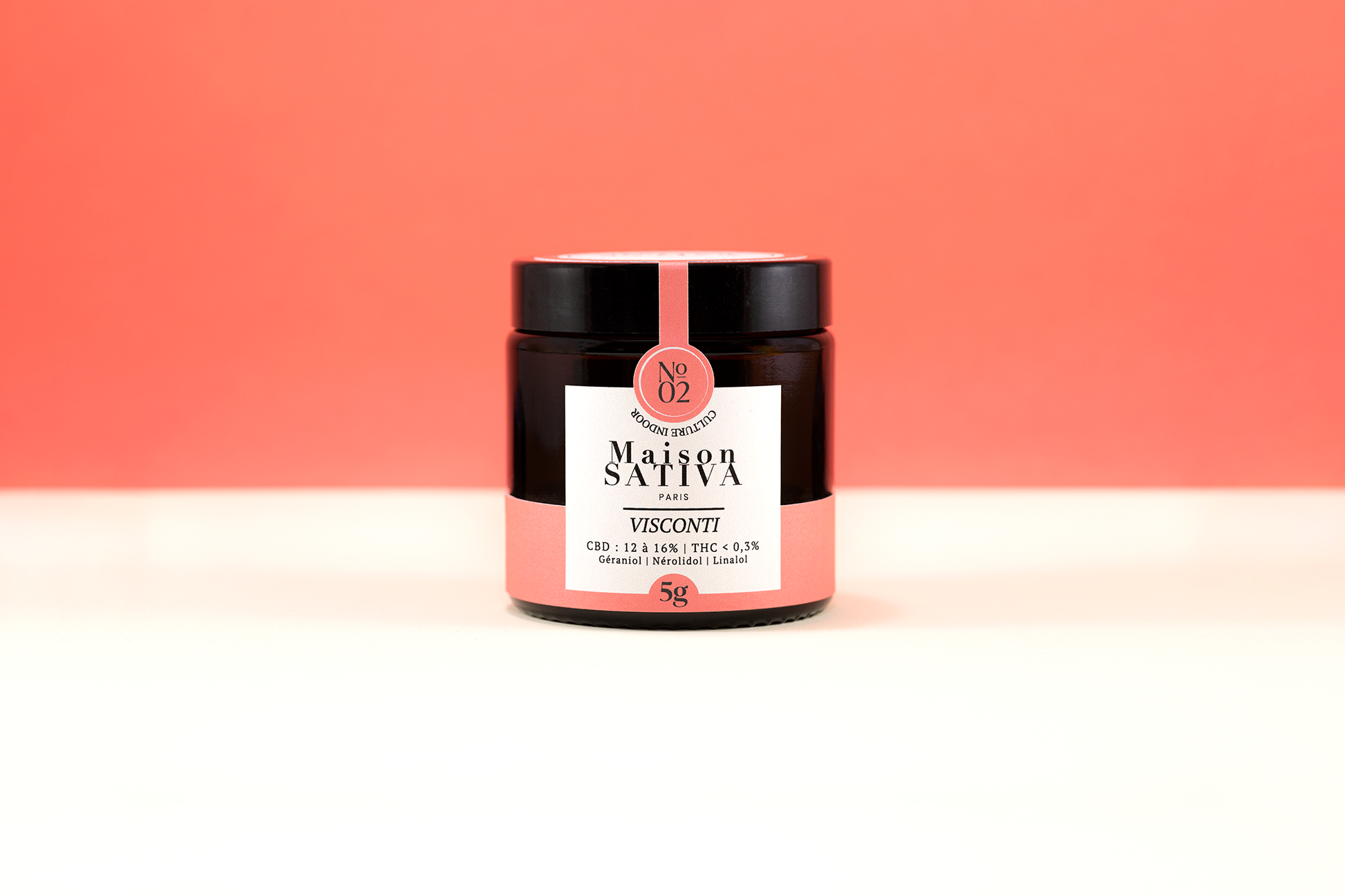 pot en verre ambré recyclé de fleurs de CBD visconti de chez MAISON SATIVA