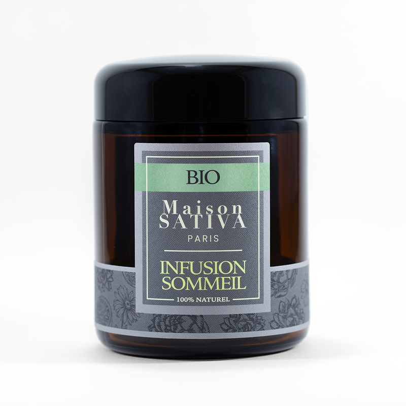 Notre infusion du soir au CBD bio est la signature de la Maison. Nous avons rassemblé les meilleures plantes pour des nuits calmes et reposantes. Dans chacune de nos infusions nous utilisons des vraies fleurs de CBD moulinées à la main. Pour cette infusion du soir, nous avons fait le choix de la fleur "Blue Dream" qui porte décidément bien son nom. 
