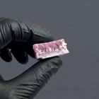 Gros plan sur la texture cristalline de la résine CBD Candy Ice Full Melt de Maison Sativa.